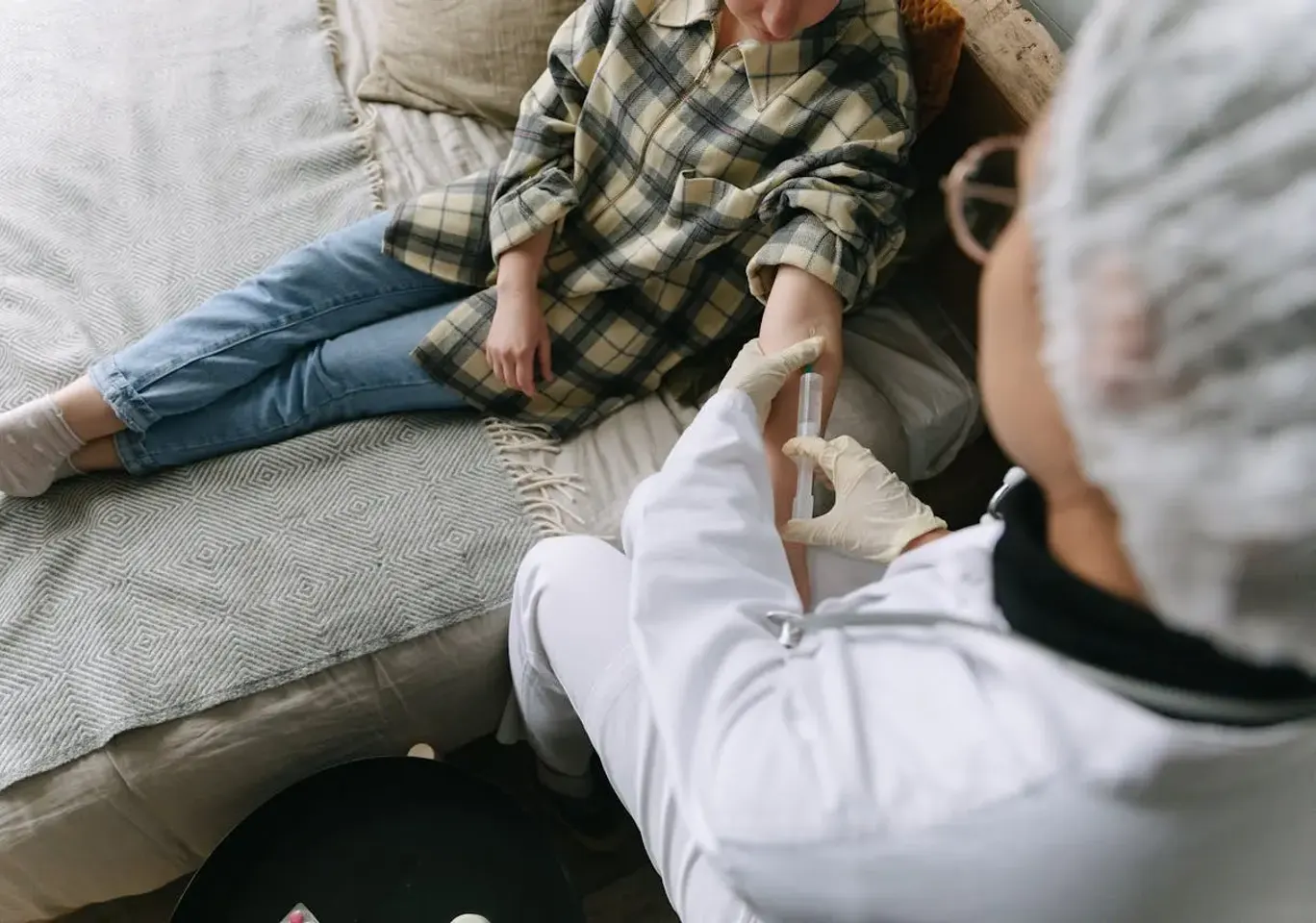 Terapia uzależnień Suwałki: rozmowa terapeutyczna na kanapie